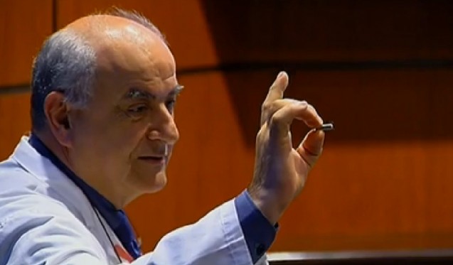 Equipo médico del Clinic de Barcelona implanta el marcapasos más pequeño del mundo.